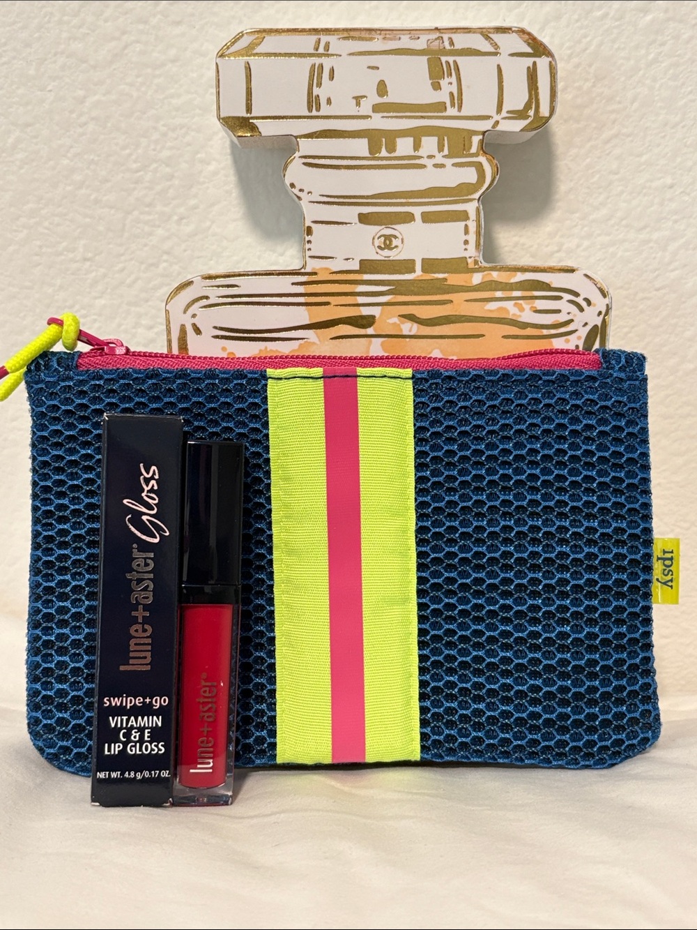 NIB Ipsy Cosmetic Bag & Lune + Aster Swipe & Gol Vitamin C & E Lip Gloss